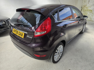 2009 Ford Fiesta 1.4 Titanium in Red — image 6