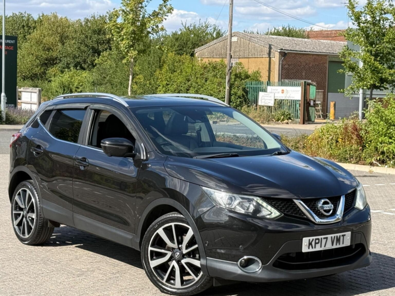 2017 Nissan Qashqai 1.6 Dci Tekna Xtron 2WD Euro 6 (s/s) 5dr in Black — image 1