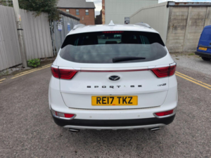 2017 Kia Sportage 1.6 T-Gdi Gt-Line Dct AWD Euro 6 5dr in White — image 5
