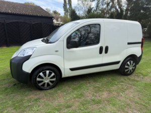 2017 Peugeot Bipper 1.3 Hdi Professional in White — image 4