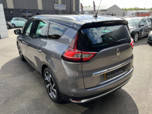 2017 Renault Grand Scenic 1.6 Signature Nav Dci 160 Auto Edc in Grey — image 5
