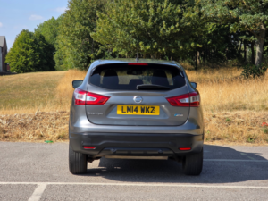 2014 Nissan Qashqai 1.5 Dci Acenta Premium SUV 5dr Diesel Manual 2WD Euro 5 (s/s) (110 Ps) in Grey — image 6
