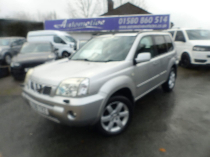 2006 Nissan X-Trail 2.5i Aventura 5dr in Silver — image 1