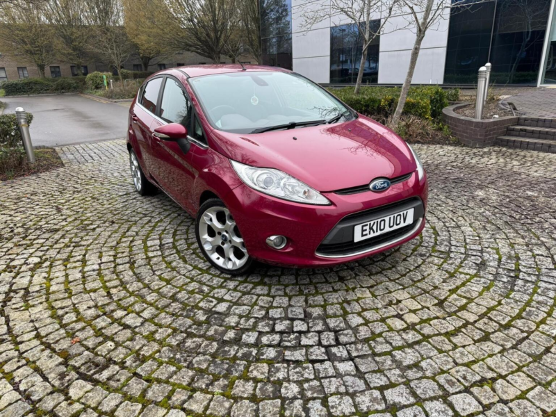2010 Ford Fiesta 1.6 Titanium 5dr in Red — image 1