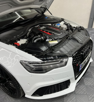 2016 Audi Rs6 4.0 Rs6 Avant Tfsi V8 Quattro 5dr in White — image 4