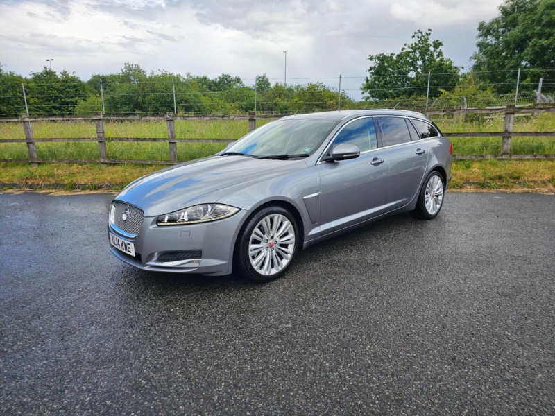 2014 Jaguar Xf 2.2d Portfolio Sportbrake Auto Euro 5 (s/s) 5dr in Grey — image 1