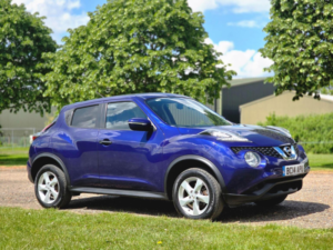 2014 Nissan Juke 1.6 Visia Euro 5 5dr in Blue — image 2