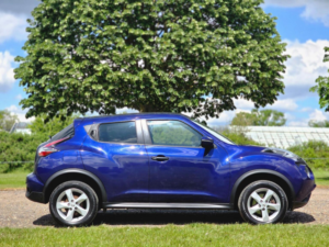 2014 Nissan Juke 1.6 Visia Euro 5 5dr in Blue — image 3