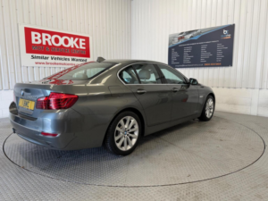 2015 BMW 5 Series 2.0 520d Luxury Auto Euro 6 (s/s) 4dr in Grey — image 4