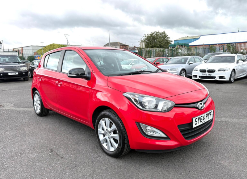 2014 Hyundai I20 1.2 Active Euro 5 5dr in Red — image 1