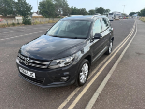 2015 Volkswagen Tiguan 2.0 Tdi Bluemotion Tech Match DSG 4WD Euro 6 (s/s) 5dr in Grey — image 3