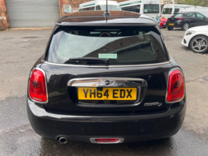 2014 MINI Hatch 1.5 Cooper D 3-Door Hatch in Black — image 6