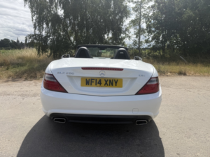 2014 Mercedes-Benz Slk 2.1 Slk250 Cdi Amg Sport in White — image 5