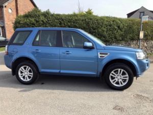 2014 Land Rover Freelander 2 2.2 Td4 Xs Turbo Diesel Automatic 4x4 - Land Rover Service History - 78000 Miles in Blue — image 2