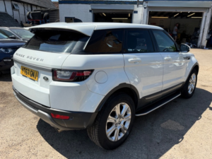 2017 Land Rover Range Rover Evoque Ed4 Se in White — image 6