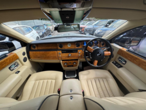 2007 Rolls-Royce Phantom 6.7 V12 Auto Euro 3 4dr in Black — image 2
