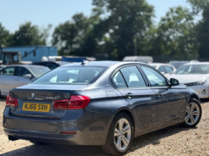 2016 BMW 3 Series 2.0 330e 7.6kwh Sport Auto Euro 6 (s/s) 4dr in Grey — image 3