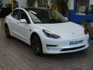 2022 Tesla Model 3 Standard Range Plus Saloon 4dr Electric Auto Rwd (241 Bhp) in White — image 5