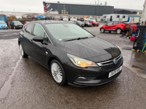 2019 Vauxhall Astra 1.6i Turbo Gpf Elite Nav Euro 6 (s/s) 5dr in Black — image 2
