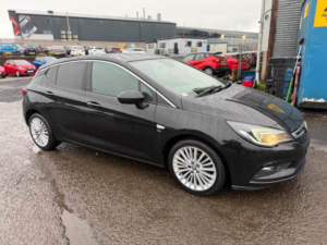 2019 Vauxhall Astra 1.6i Turbo Gpf Elite Nav Euro 6 (s/s) 5dr in Black — image 5