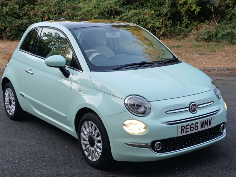 2016 Fiat 500 1.2 500 Lounge 3dr in Green — image 1