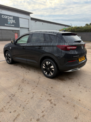 2021 Vauxhall Grandland X 1.2 Turbo Griffin Edition SUV 5dr Petrol Manual Euro 6 (s/s) (130 Ps) in Black — image 3