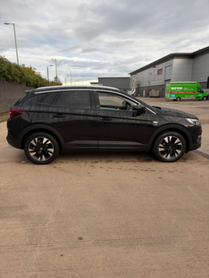 2021 Vauxhall Grandland X 1.2 Turbo Griffin Edition SUV 5dr Petrol Manual Euro 6 (s/s) (130 Ps) in Black — image 6