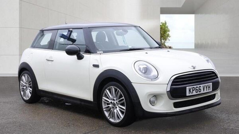 2016 MINI Hatch 1.5 Cooper Euro 6 (s/s) 3dr in White — image 1