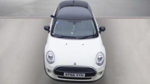2016 MINI Hatch 1.5 Cooper Euro 6 (s/s) 3dr in White — image 4