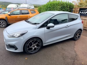 2019 Ford Fiesta 1.5t Ecoboost St-2 Hatchback 3dr Petrol Manual Euro 6 (s/s) (200 Ps) in Silver — image 5