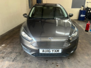 2016 Ford Focus 1.0t Ecoboost Zetec Euro 6 (s/s) 5dr in Grey — image 3