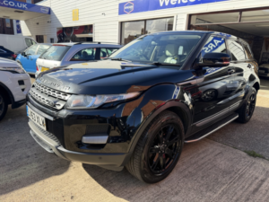 2013 Land Rover Range Rover Evoque 2.2 Sd4 Pure Tech in Black — image 5