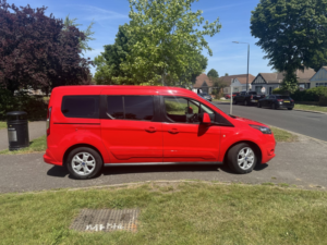 2021 Ford Tourneo Connect Titanium 2.5 LPG 5dr in Red — image 3