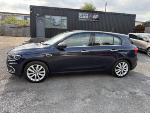 2017 Fiat Tipo 1.4 Tipo Hatchback 1.4 95hp Lounge in Blue — image 2
