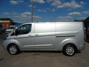 2023 Ford Transit Custom 2.0 300 Ecoblue Limited L2 H1 Euro 6 (s/s) 5dr in Silver — image 5