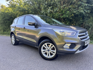 2017 Ford Kuga 1.5 T Ecoboost Zetec in Grey — image 4