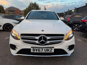 2017 Mercedes-Benz Glc 2.1 Glc250d Amg Line G-Tronic 4matic Euro 6 (s/s) 5dr in White — image 4