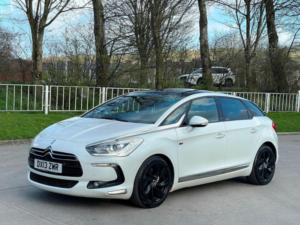 2013 Citroen Ds5 2.0 H E-Hdi Airdream Dsport Egs6 4WD Euro 5 (s/s) 5dr in White — image 5