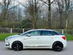 2013 Citroen Ds5 2.0 H E-Hdi Airdream Dsport Egs6 4WD Euro 5 (s/s) 5dr in White — image 6