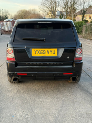 2009 Land Rover Range Rover Sport 3.0 Td V6 Hse in Black — image 4