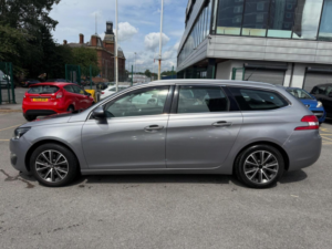 2015 Peugeot 308 Sw 1.6 Bluehdi Allure Euro 6 (s/s) 5dr in Grey — image 6