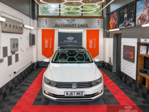 2017 Volkswagen Passat 2.0 Tdi Gt Euro 6 (s/s) 4dr in White — image 2