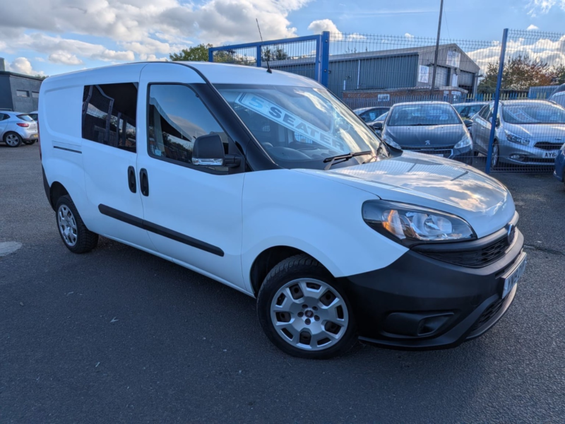 2019 Fiat Doblo 1.3 Doblo Maxi Cargo 1.3 Multijet Ii 95hp in White — image 1