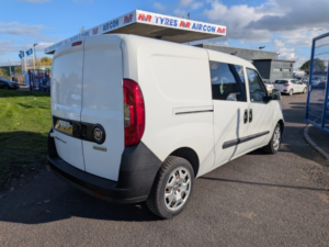 2019 Fiat Doblo 1.3 Doblo Maxi Cargo 1.3 Multijet Ii 95hp in White — image 4