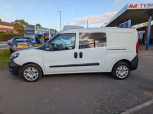 2019 Fiat Doblo 1.3 Doblo Maxi Cargo 1.3 Multijet Ii 95hp in White — image 5