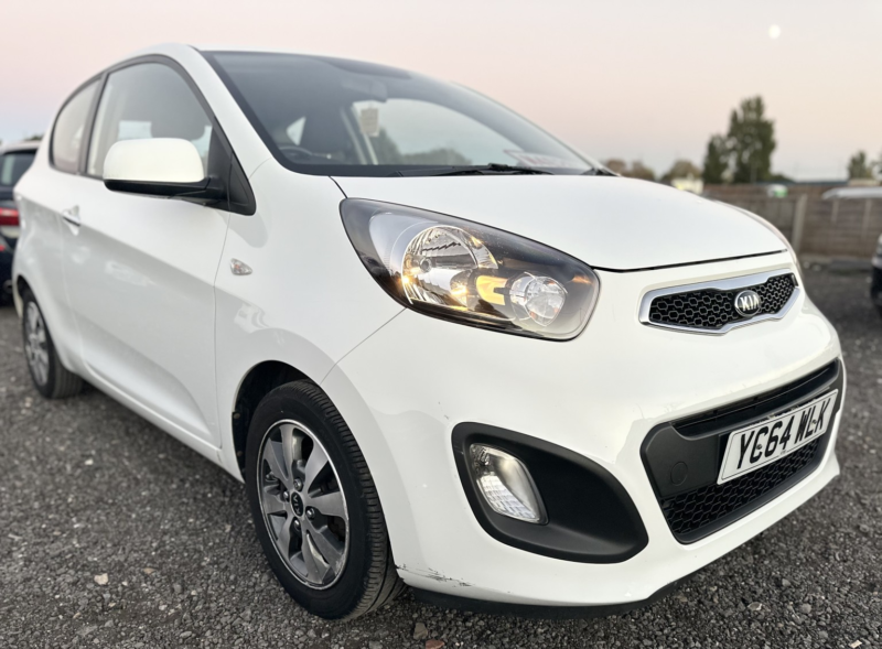 2014 Kia Picanto 1.0 Vr7 in White — image 1