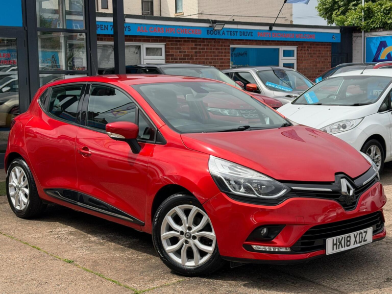 2018 Renault Clio 1.2 16v Dynamique Nav Euro 6 5dr in Red — image 1