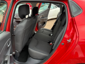 2018 Renault Clio 1.2 16v Dynamique Nav Euro 6 5dr in Red — image 5