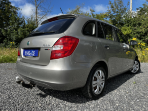 2012 Skoda Fabia 1.6 Tdi S in Beige — image 3