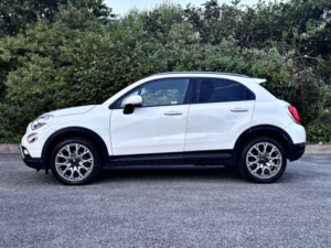 2017 Fiat 500x 1.6 500x Off-Road Look 1.6 Multijet 120hp Cross Plus in White — image 6